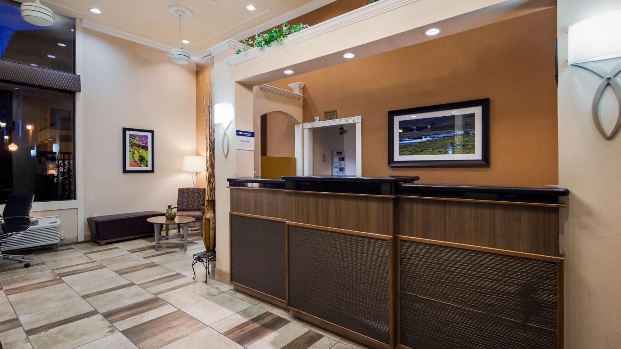 Best Western Plus Inn Of Hayward Exteriér fotografie